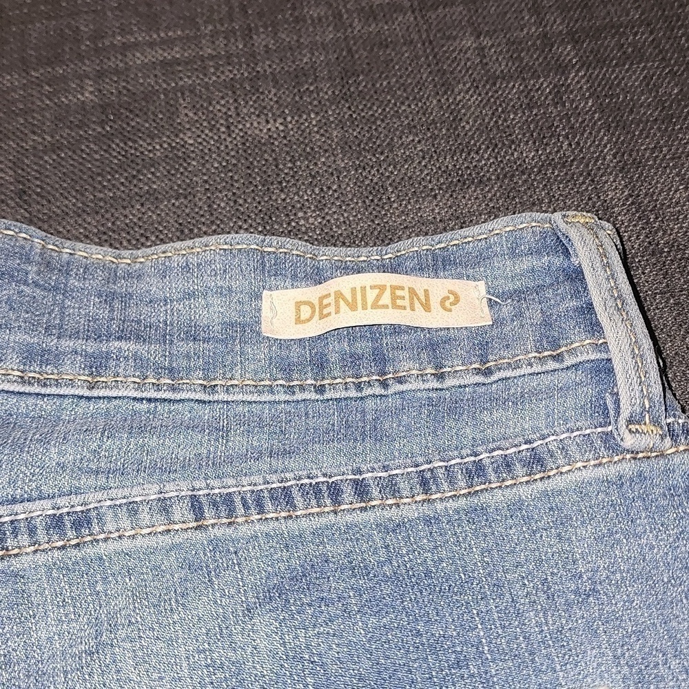 Levis Denizen High-Rise Shorts - Picture 4 of 5